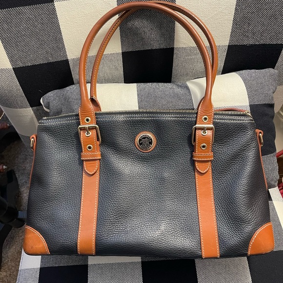 Dooney & Bourke Handbags - Dooney&Bourke crossbody
